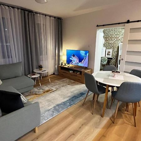 Comfortable Apartment For 1-4 Guests Хожув Экстерьер фото