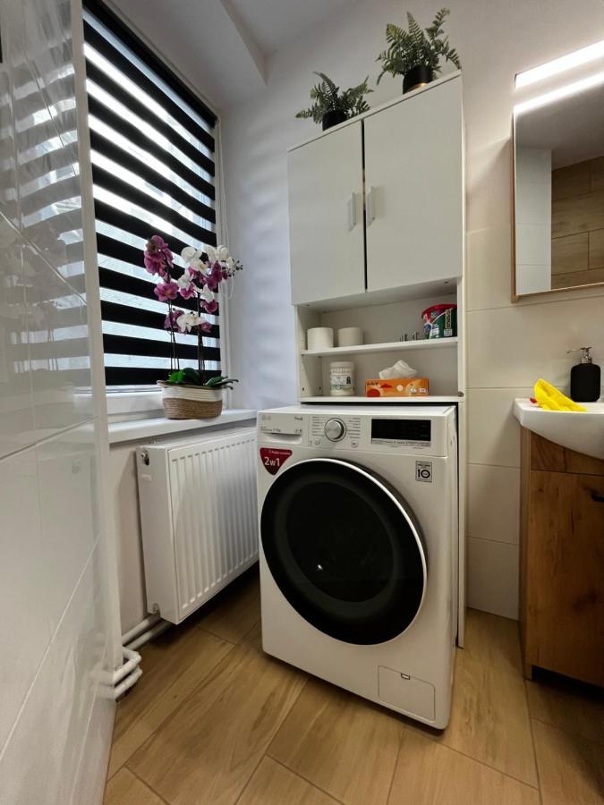 Comfortable Apartment For 1-4 Guests Хожув Экстерьер фото
