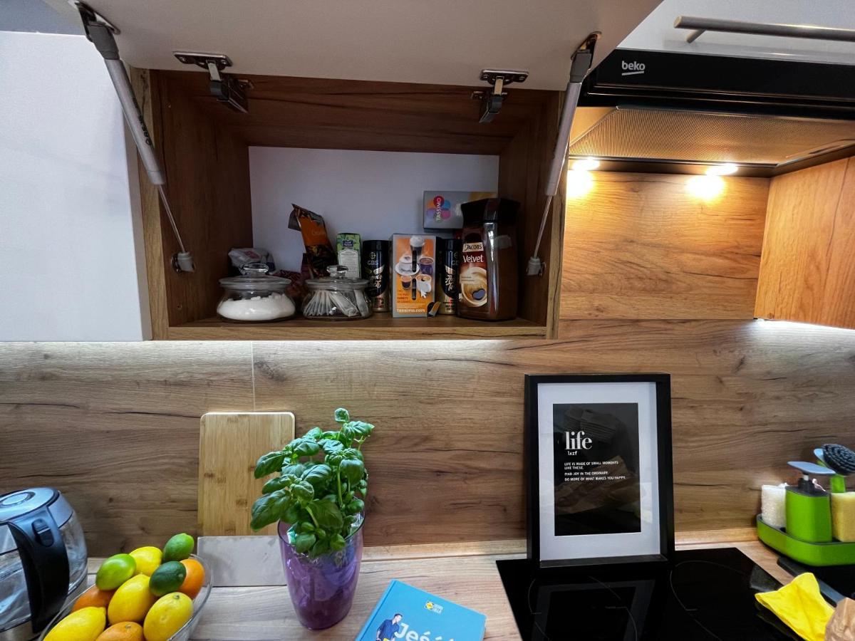 Comfortable Apartment For 1-4 Guests Хожув Экстерьер фото